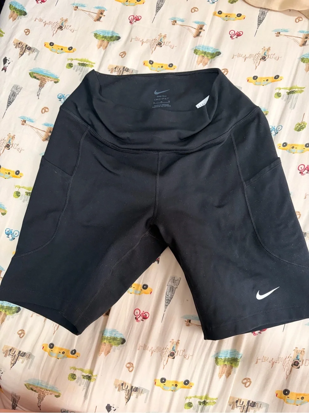 Nike Women's Black High-Waist Bike Shorts with Pockets